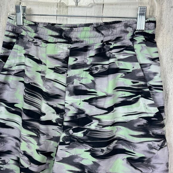 Lululemon Linerless 7'' Pace Breaker Shorts size medium - Picture 3 of 9